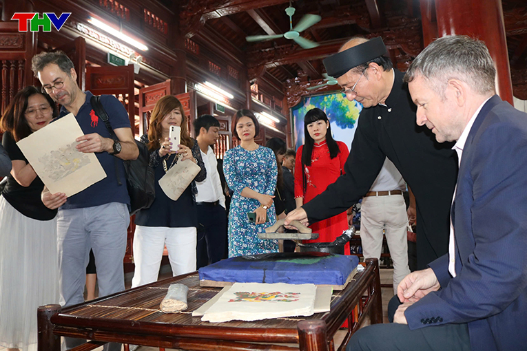 Tranh dân gian Đông Hồ